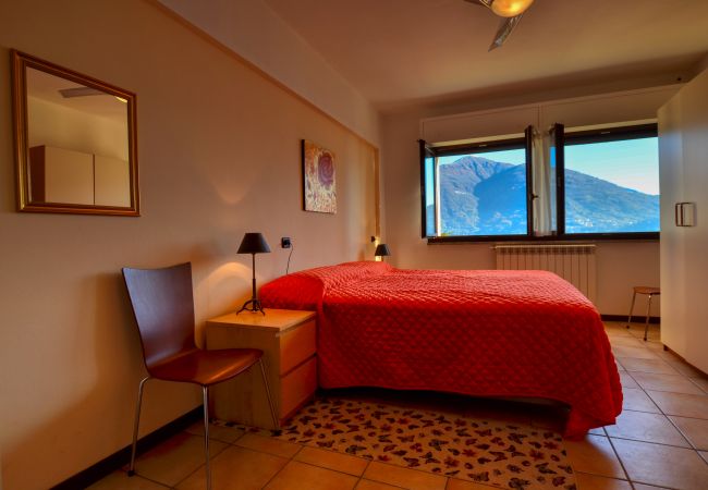 Ferienwohnung in Acquaseria - 2-Bedroom Airconditioned Lake View Apartment Ferienwohnung in Acquaseria - 2-Bedroom Airconditioned Lake View Apartment