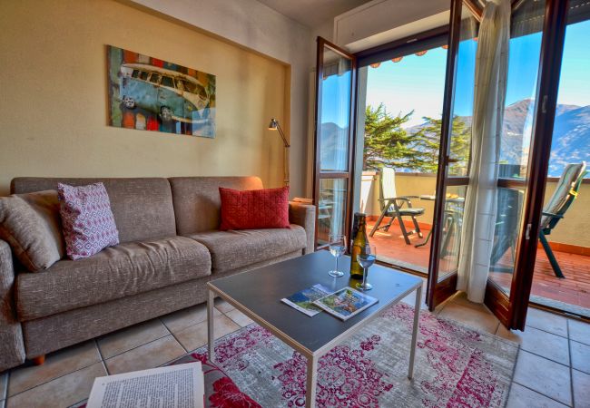 Ferienwohnung in Acquaseria - 2-Bedroom Airconditioned Lake View Apartment Ferienwohnung in Acquaseria - 2-Bedroom Airconditioned Lake View Apartment