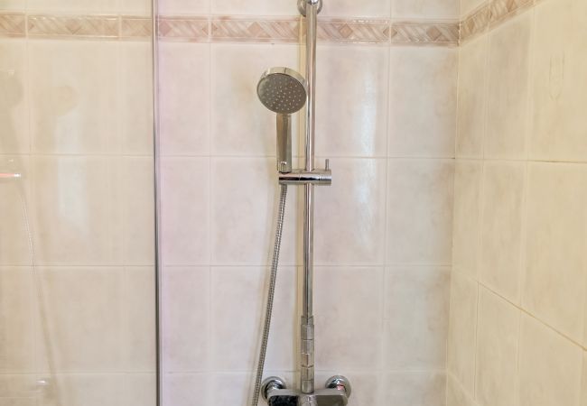 Ferienwohnung in Acquaseria - 2-Bedroom Lake View Apartment C35 Ferienwohnung in Acquaseria - 2-Bedroom Lake View Apartment C35