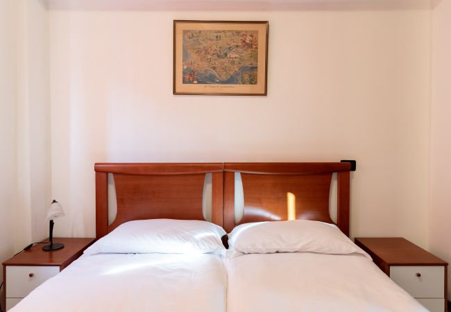 Ferienwohnung in Acquaseria - 2-Bedroom Lake View Apartment C35 Ferienwohnung in Acquaseria - 2-Bedroom Lake View Apartment C35