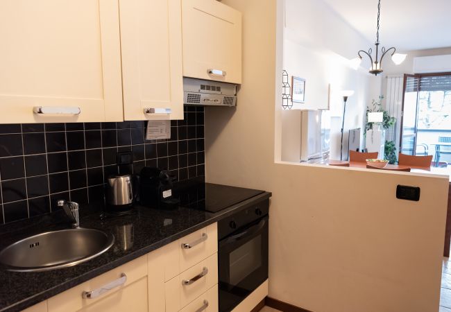 Ferienwohnung in Acquaseria - 2-Bedroom Lake View Apartment C35 Ferienwohnung in Acquaseria - 2-Bedroom Lake View Apartment C35