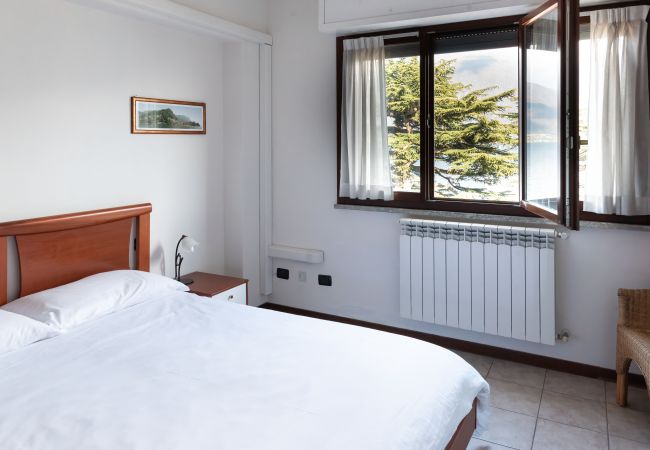 Ferienwohnung in Acquaseria - 2-Bedroom Lake View Apartment C35 Ferienwohnung in Acquaseria - 2-Bedroom Lake View Apartment C35