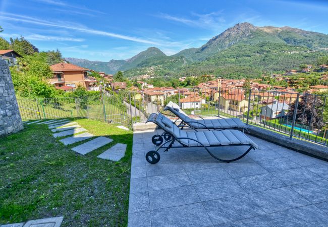 Ferienwohnung in Menaggio - 2 Bedroom Airconditioned Lake View Apartment Felice sul Lago Ferienwohnung in Menaggio - 2 Bedroom Airconditioned Lake View Apartment Felice sul Lago