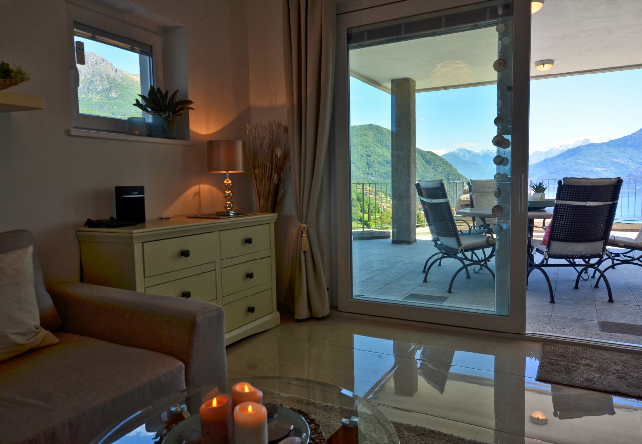 Ferienwohnung in Menaggio - 2 Bedroom Airconditioned Lake View Apartment Felice sul Lago Ferienwohnung in Menaggio - 2 Bedroom Airconditioned Lake View Apartment Felice sul Lago