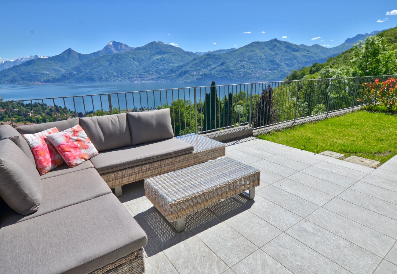 Ferienwohnung in Menaggio - 2 Bedroom Airconditioned Lake View Apartment Felice sul Lago Ferienwohnung in Menaggio - 2 Bedroom Airconditioned Lake View Apartment Felice sul Lago
