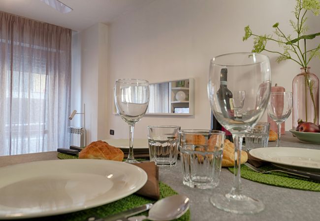 Ferienwohnung in Acquaseria - Modern Lakefront 1-Bedroom Apartment  Ferienwohnung in Acquaseria - Modern Lakefront 1-Bedroom Apartment