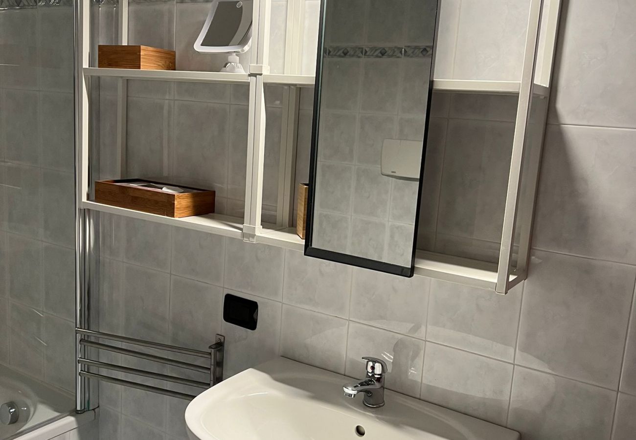 Ferienwohnung in Acquaseria - Airconditioned 1-Bedroom Terrace Apartment Bello Posto Ferienwohnung in Acquaseria - Airconditioned 1-Bedroom Terrace Apartment Bello Posto