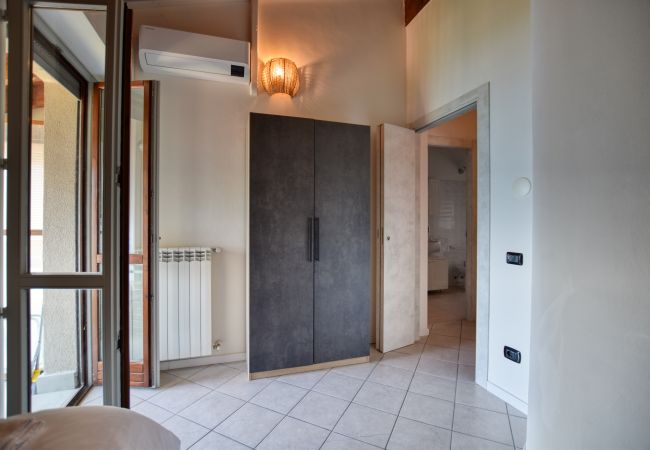 Ferienwohnung in Acquaseria - Casa con Vista Airconditioned 2-Bedroom Apartment Ferienwohnung in Acquaseria - Casa con Vista Airconditioned 2-Bedroom Apartment