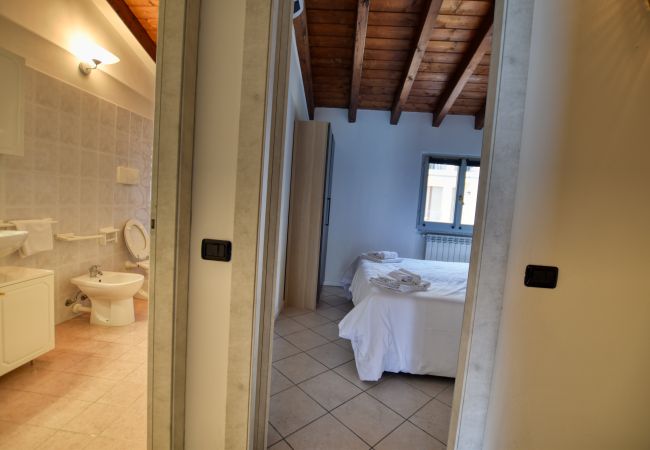 Ferienwohnung in Acquaseria - Casa con Vista Airconditioned 2-Bedroom Apartment Ferienwohnung in Acquaseria - Casa con Vista Airconditioned 2-Bedroom Apartment