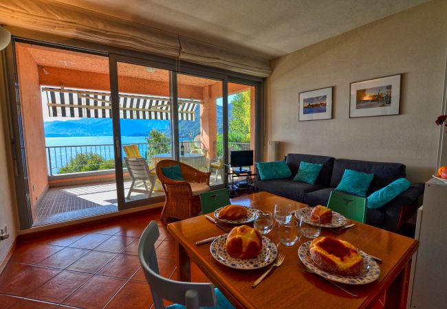 Ferienwohnung in San Siro - Two Bedroom Lake View Apartment Bella Gaeta Ferienwohnung in San Siro - Two Bedroom Lake View Apartment Bella Gaeta