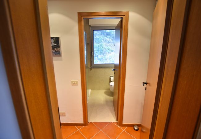 Ferienwohnung in San Siro - Two Bedroom Lake View Apartment Bella Gaeta Ferienwohnung in San Siro - Two Bedroom Lake View Apartment Bella Gaeta