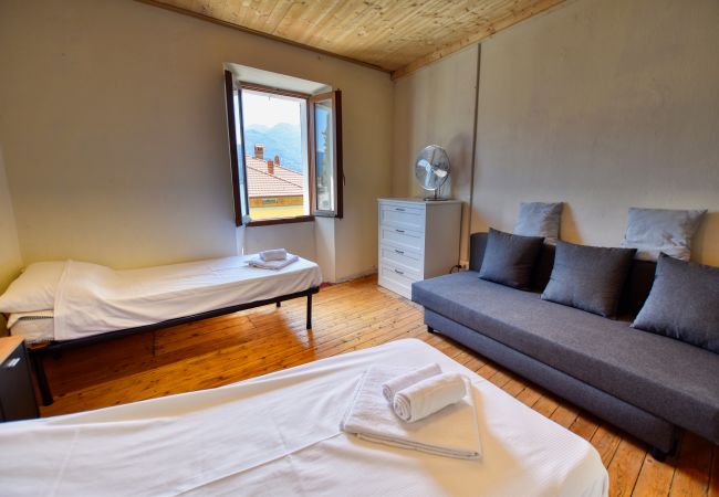 Ferienhaus in Acquaseria - 2-Bedroom Lake View Casa Gary  Ferienhaus in Acquaseria - 2-Bedroom Lake View Casa Gary