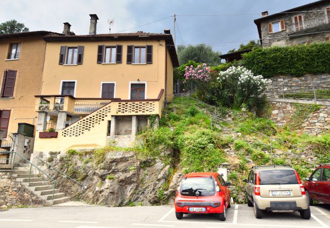 Ferienhaus in Acquaseria - 2-Bedroom Lake View Casa Gary  Ferienhaus in Acquaseria - 2-Bedroom Lake View Casa Gary