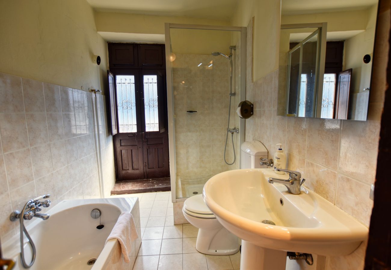 Ferienhaus in Acquaseria - 2-Bedroom Lake View Casa Gary  Ferienhaus in Acquaseria - 2-Bedroom Lake View Casa Gary