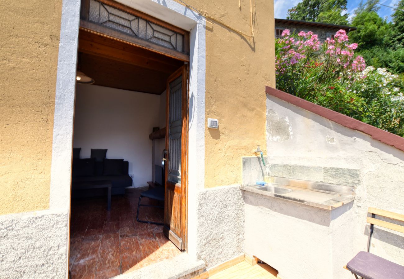 Ferienhaus in Acquaseria - 2-Bedroom Lake View Casa Gary  Ferienhaus in Acquaseria - 2-Bedroom Lake View Casa Gary