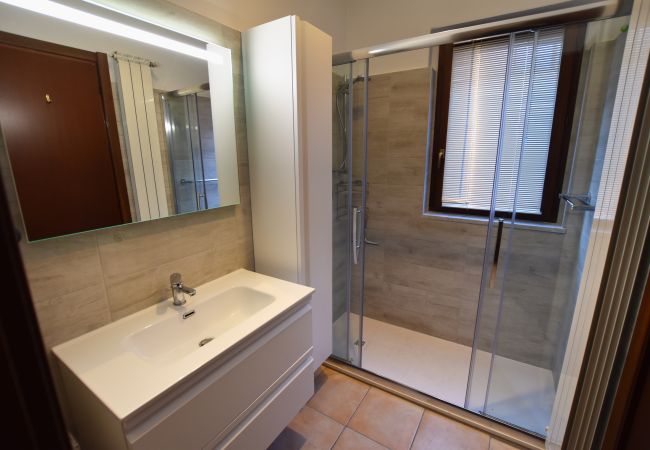 Appartamento a Acquaseria - 2-Bedroom Airconditioned Lake View Apartment Appartamento a Acquaseria - 2-Bedroom Airconditioned Lake View Apartment