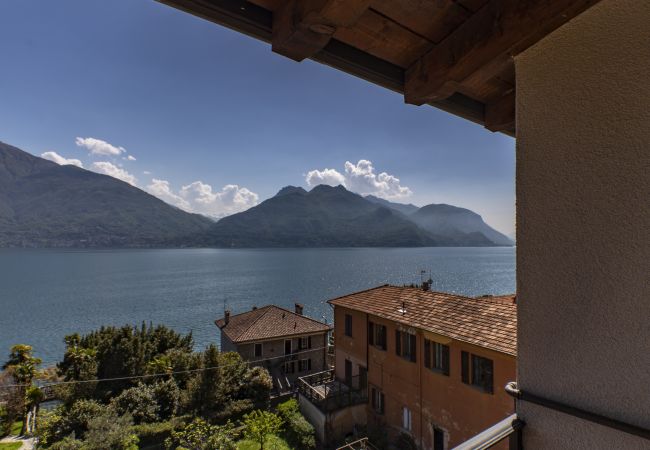 Appartamento a Acquaseria - Two-Bedroom Lake View Apartment At The Lake Appartamento a Acquaseria - Two-Bedroom Lake View Apartment At The Lake