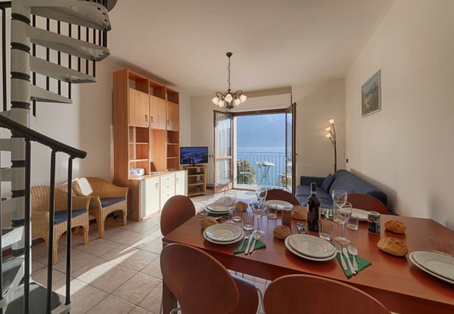 Appartamento a Acquaseria - Two-Bedroom Lake View Apartment At The Lake Appartamento a Acquaseria - Two-Bedroom Lake View Apartment At The Lake