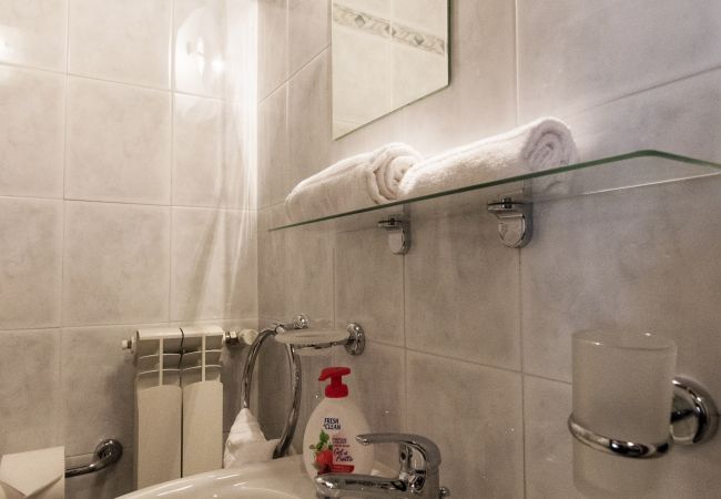 Appartamento a Acquaseria - Two-Bedroom Lake View Apartment At The Lake Appartamento a Acquaseria - Two-Bedroom Lake View Apartment At The Lake