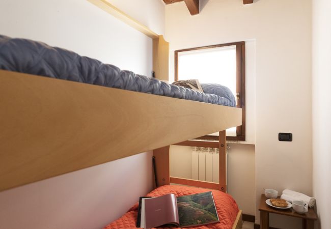 Appartamento a Acquaseria - Two-Bedroom Lake View Apartment At The Lake Appartamento a Acquaseria - Two-Bedroom Lake View Apartment At The Lake