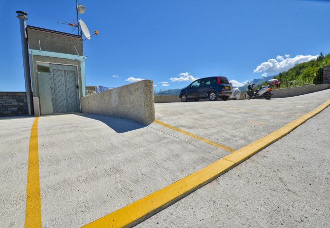 Appartamento a Menaggio - 2 Bedroom Airconditioned Lake View Apartment Felice sul Lago Appartamento a Menaggio - 2 Bedroom Airconditioned Lake View Apartment Felice sul Lago