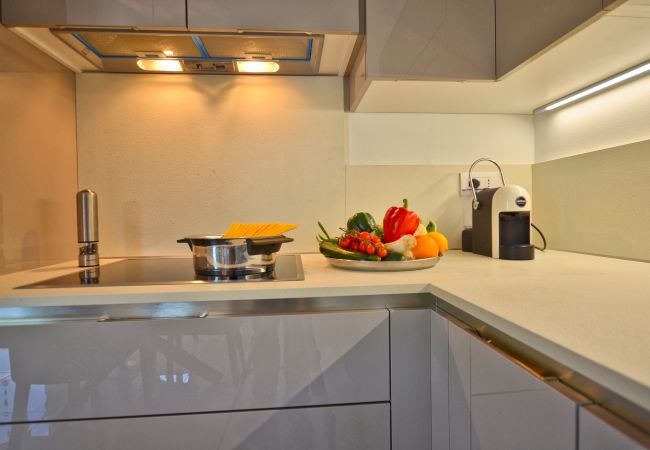 Appartamento a Menaggio - 2 Bedroom Airconditioned Lake View Apartment Felice sul Lago Appartamento a Menaggio - 2 Bedroom Airconditioned Lake View Apartment Felice sul Lago