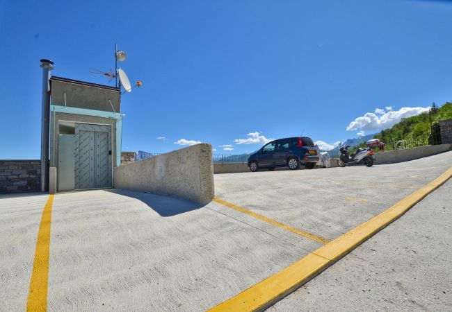 Appartamento a Menaggio - 2 Bedroom Airconditioned Lake View Apartment Felice sul Lago Appartamento a Menaggio - 2 Bedroom Airconditioned Lake View Apartment Felice sul Lago