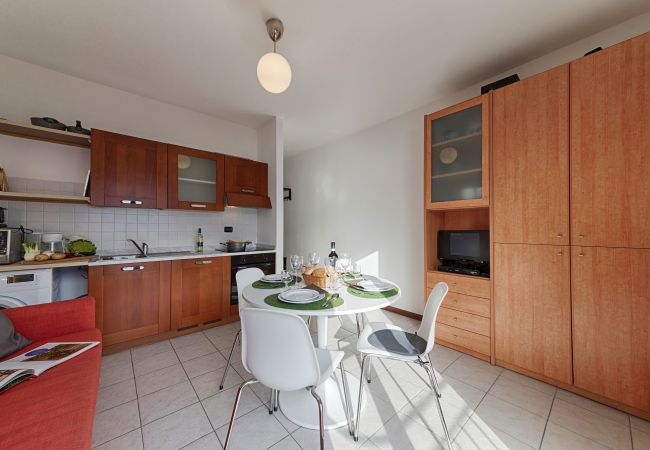 Appartamento a Acquaseria - 1-Bedroom  Lake View Apartment Endless Summer Appartamento a Acquaseria - 1-Bedroom  Lake View Apartment Endless Summer