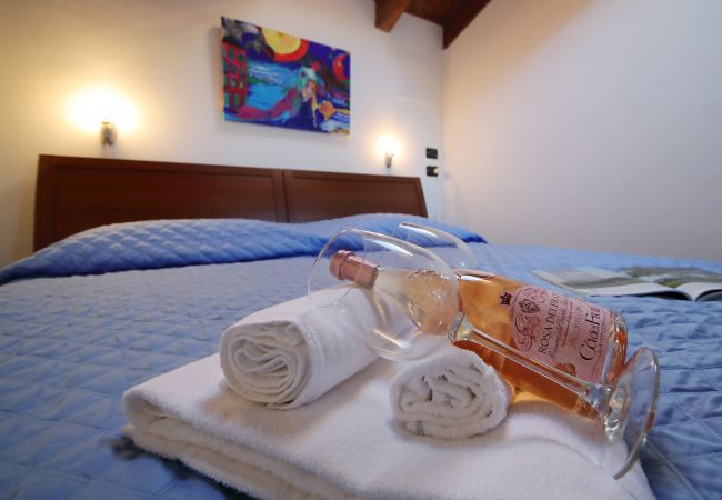 Appartamento a Acquaseria -  3-Bedroom Lake View Apartment Camelia Appartamento a Acquaseria -  3-Bedroom Lake View Apartment Camelia