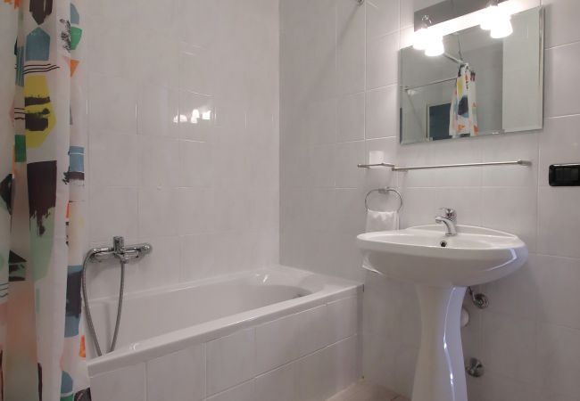 Appartamento a Acquaseria -  3-Bedroom Lake View Apartment Camelia Appartamento a Acquaseria -  3-Bedroom Lake View Apartment Camelia