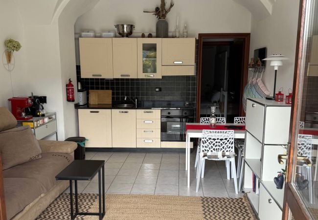 Appartamento a Acquaseria - Airconditioned 1-Bedroom Terrace Apartment Bello Posto Appartamento a Acquaseria - Airconditioned 1-Bedroom Terrace Apartment Bello Posto