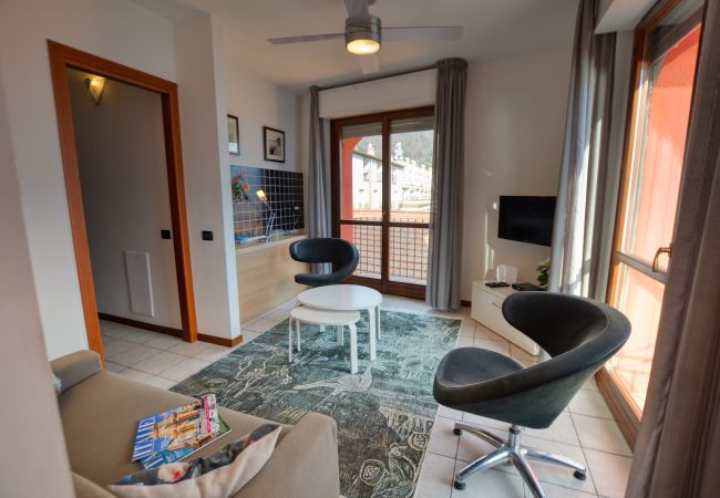 Appartamento a Acquaseria - Lake View Apartment Golden Triangle Appartamento a Acquaseria - Lake View Apartment Golden Triangle
