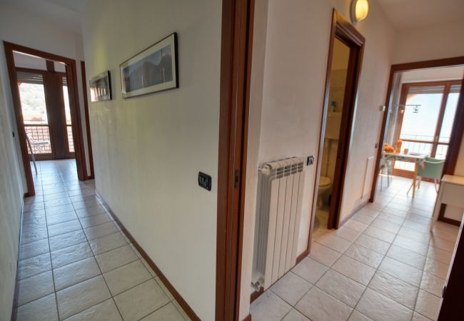 Appartamento a Acquaseria - Lake View Apartment Golden Triangle Appartamento a Acquaseria - Lake View Apartment Golden Triangle