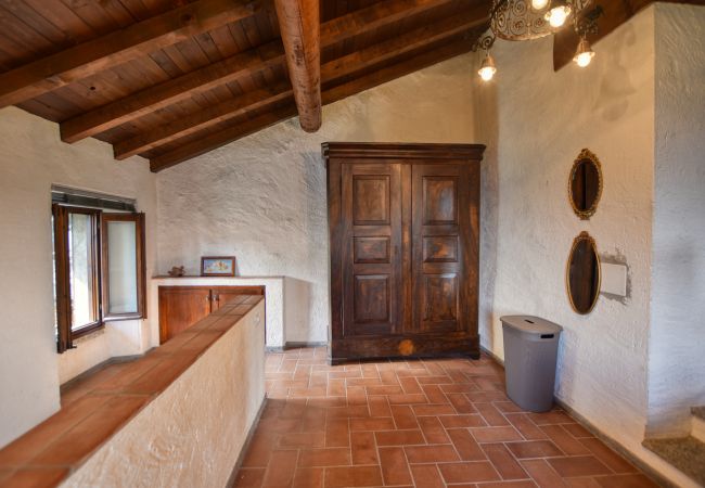 Casa a Sant´Abbondio - Roncate Rustico  Casa a Sant´Abbondio - Roncate Rustico