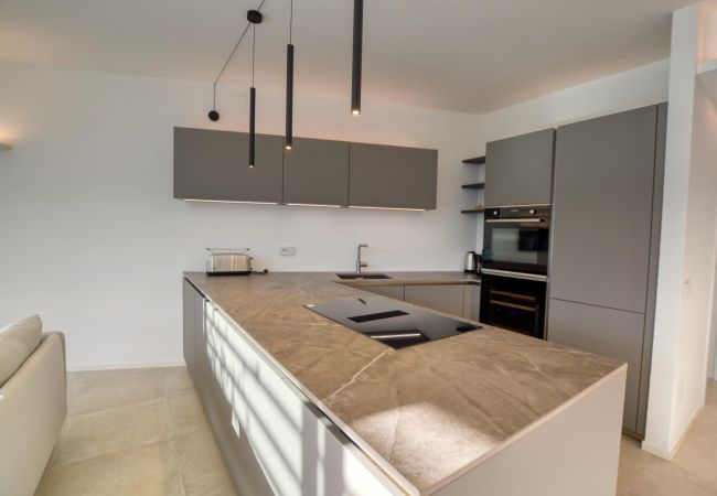 Appartement in Lenno - Casa Antonia 2-Bedroom Deluxe Lake View Apartment Appartement in Lenno - Casa Antonia 2-Bedroom Deluxe Lake View Apartment