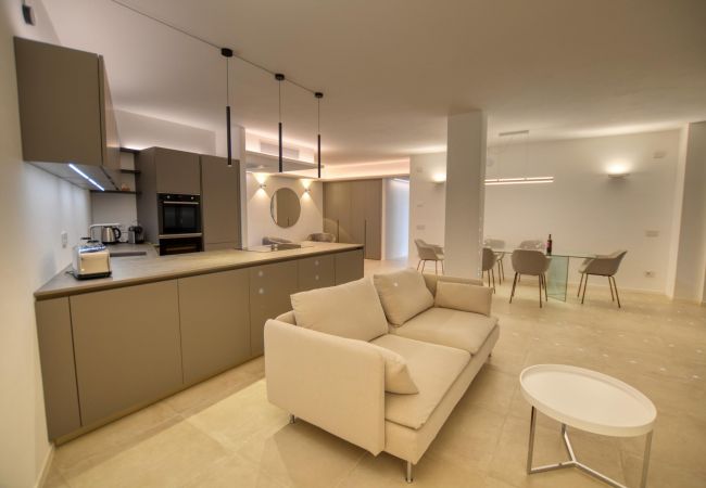 Appartement in Lenno - Casa Antonia 2-Bedroom Deluxe Lake View Apartment Appartement in Lenno - Casa Antonia 2-Bedroom Deluxe Lake View Apartment