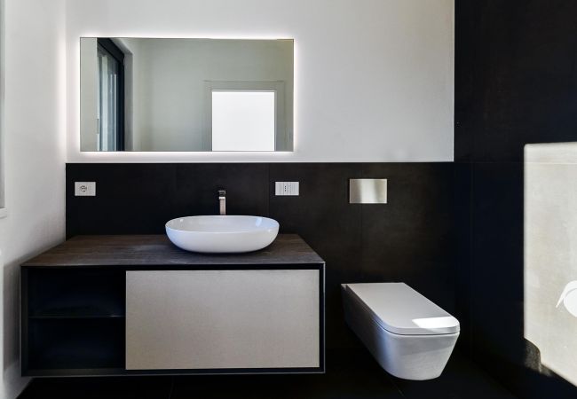 Appartement in Lenno - Casa Antonia 2-Bedroom Deluxe Lake View Apartment Appartement in Lenno - Casa Antonia 2-Bedroom Deluxe Lake View Apartment