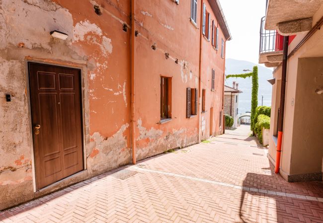 Appartement in Acquaseria - Azalea Moderna Appartement in Acquaseria - Azalea Moderna