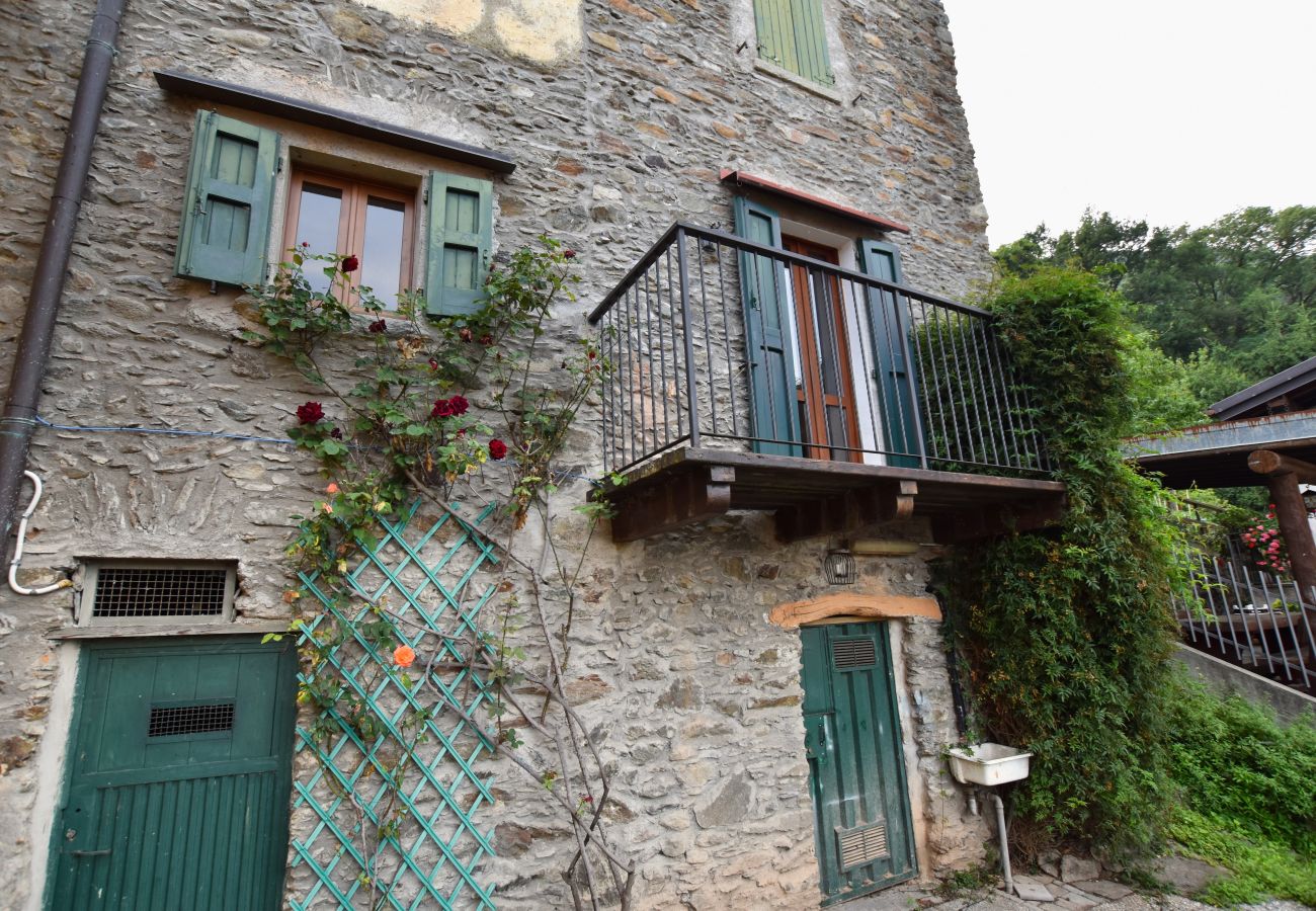 Huis in San Siro - 4-Bedroom Casa Davide  Huis in San Siro - 4-Bedroom Casa Davide