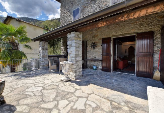 Huis in Sant´Abbondio - Roncate Rustico  Huis in Sant´Abbondio - Roncate Rustico