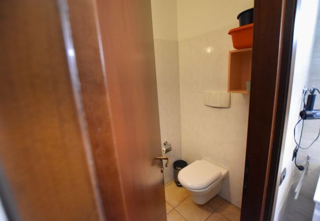 Apartment in Acquaseria - 2-Bedroom Airconditioned Lake View Apartment Apartment in Acquaseria - 2-Bedroom Airconditioned Lake View Apartment