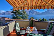 Apartment in Acquaseria - 2-Bedroom Airconditioned Lake View... Apartment in Acquaseria - 2-Bedroom Airconditioned Lake View...