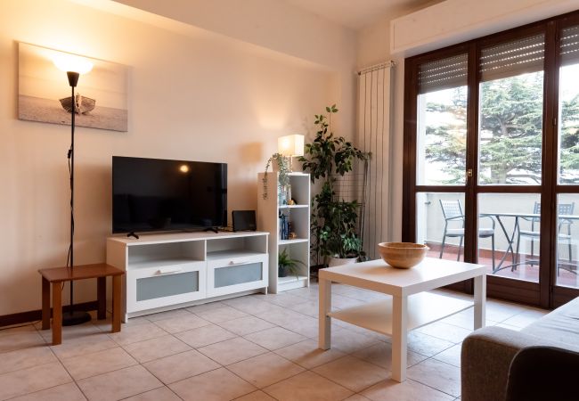 Apartment in Acquaseria - 2-Bedroom Lake View Apartment C35 Apartment in Acquaseria - 2-Bedroom Lake View Apartment C35