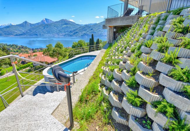 Apartment in Menaggio - 2 Bedroom Airconditioned Lake View Apartment Felice sul Lago Apartment in Menaggio - 2 Bedroom Airconditioned Lake View Apartment Felice sul Lago