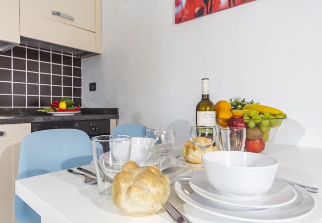 Studio in Acquaseria - Studio Apartment Lake Views Studio in Acquaseria - Studio Apartment Lake Views