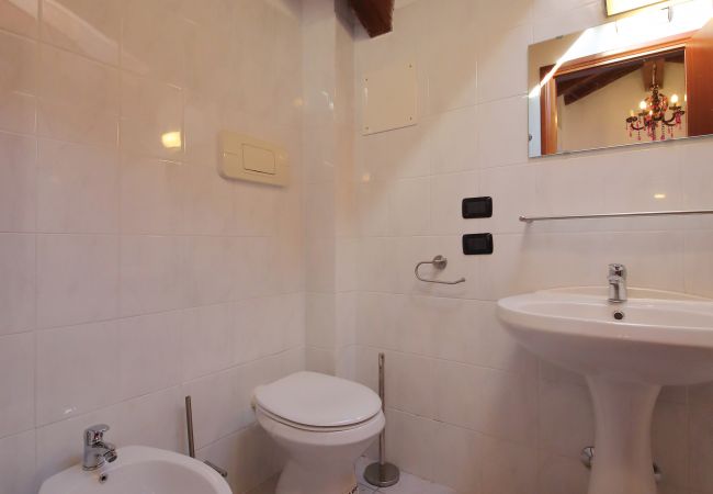 Apartment in Acquaseria -  3-Bedroom Lake View Apartment Camelia Apartment in Acquaseria -  3-Bedroom Lake View Apartment Camelia
